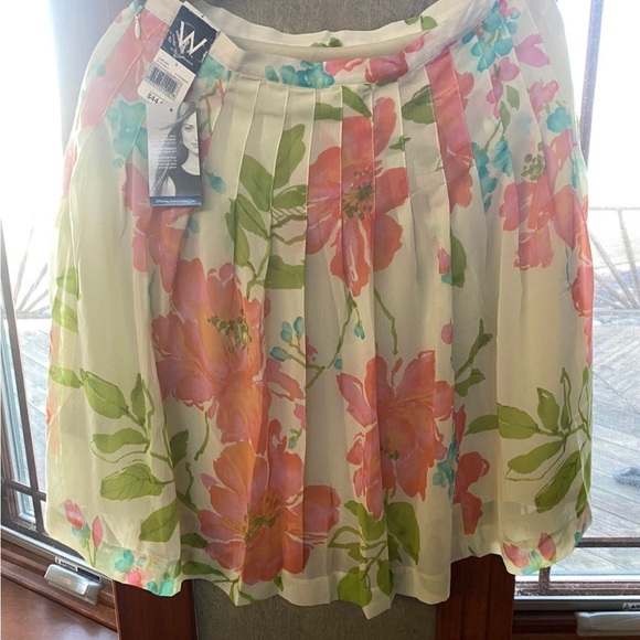 Floral Orchids Pleated Sheer Knee - new with tag - Picture 1 of 2